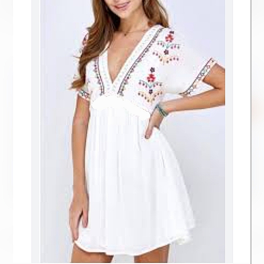 BLUE PAIR  Embroidered V-Neck Mini Dress  NWT